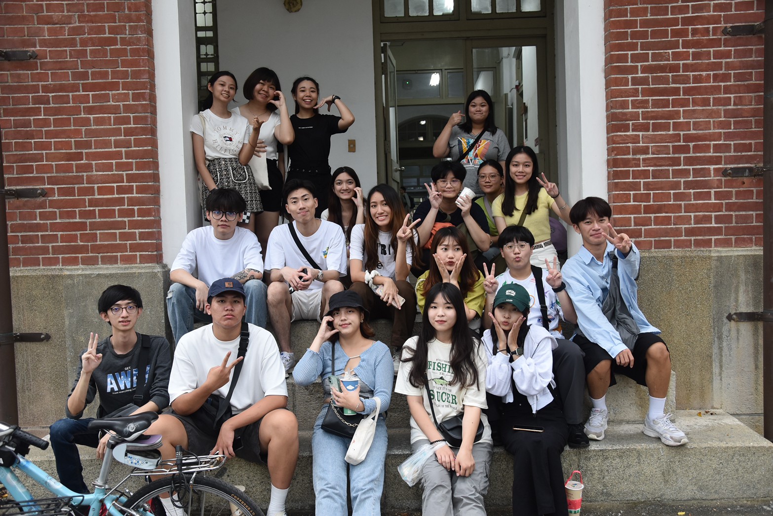 LINE_ALBUM_)_231023_4_0 LINE_ALBUM_)_231023_4_0
