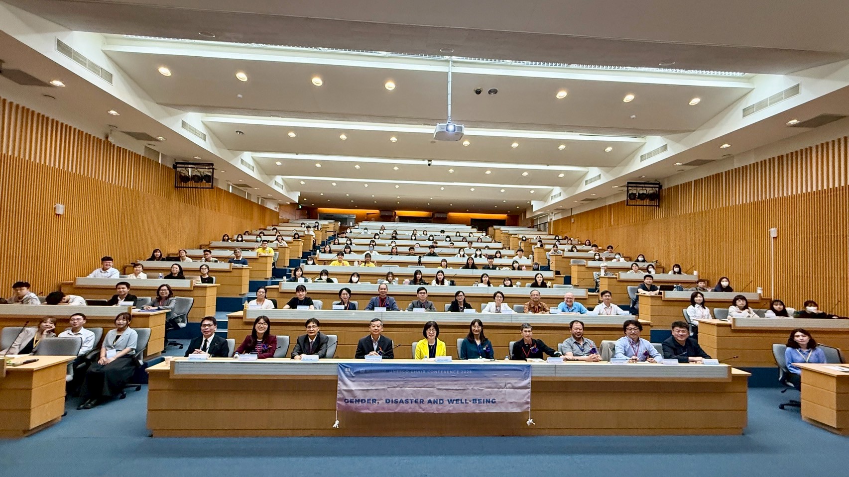 0527大合照-1 0527大合照-1